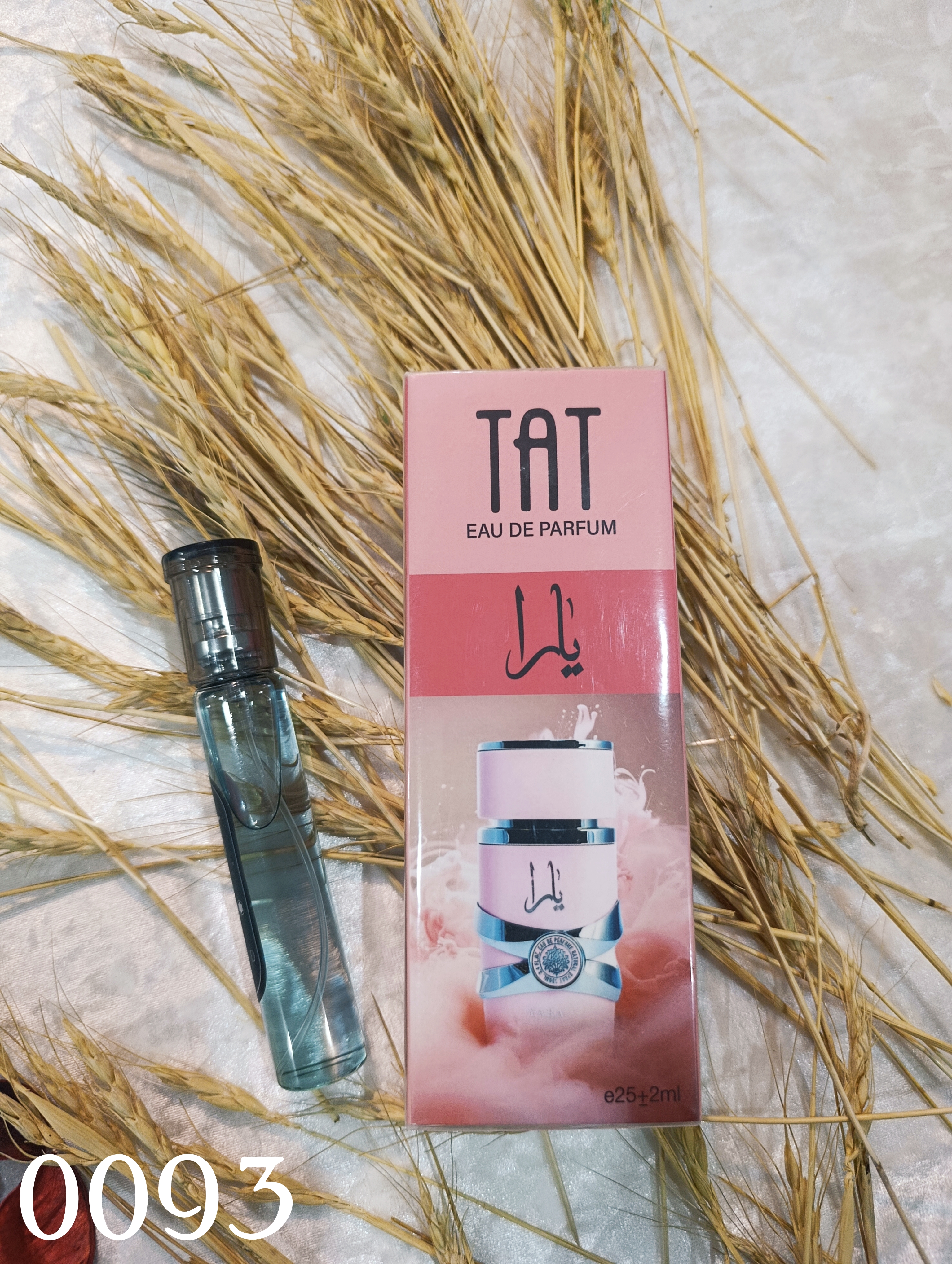 عطر تات25میلی با رایحه یارا ماندگار و اصیل